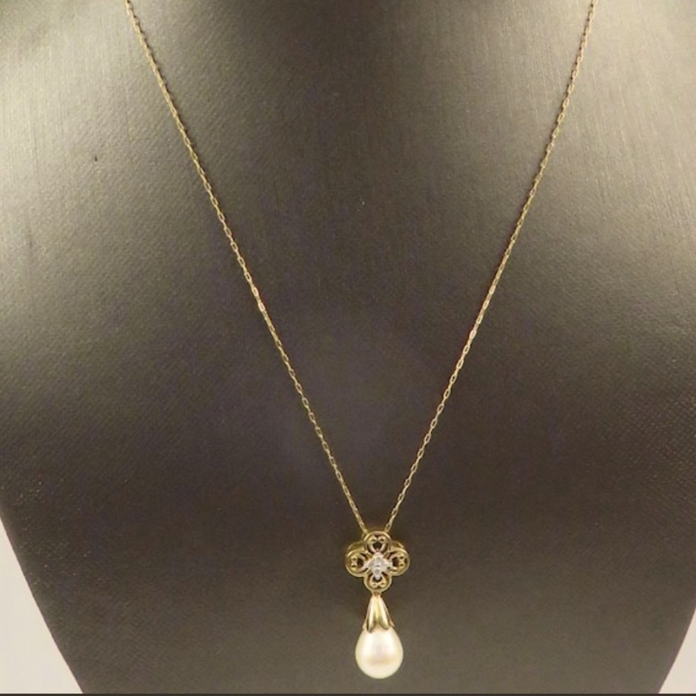 Vintage Pearl & Diamond 10k Gold Necklace